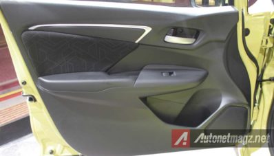 First Impression Review Honda Jazz RS 2014 by AutonetMagz