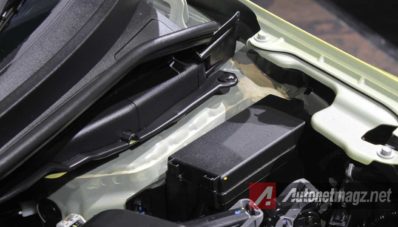 First Impression Review Honda Jazz RS 2014 by AutonetMagz