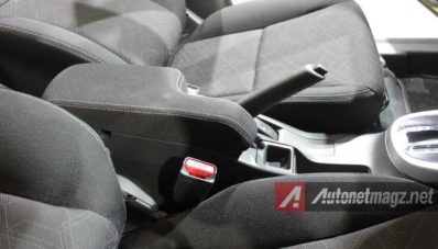 First Impression Review Honda Jazz RS 2014 by AutonetMagz