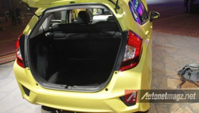 First Impression Review Honda Jazz RS 2014 by AutonetMagz