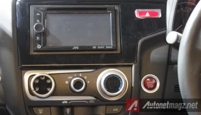 First Impression Review Honda Jazz RS 2014 by AutonetMagz