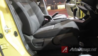 First Impression Review Honda Jazz RS 2014 by AutonetMagz