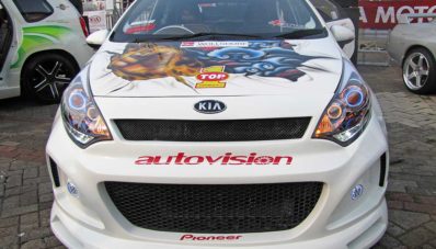 Modif KIA Rio 3 Hari Nonstop Pecahkan Rekor MURI Modif KIA Rio 3 Hari Nonstop Pecahkan Rekor MURI