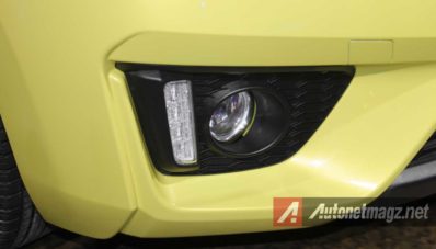 First Impression Review Honda Jazz RS 2014 by AutonetMagz