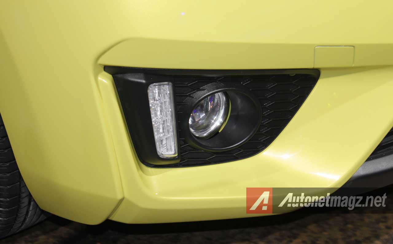 Honda, LED-DRL-Honda-Jazz-RS: First Impression Review Honda Jazz RS 2014 by AutonetMagz