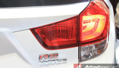 First Impression Review Honda Mobilio RS by AutonetMagz 