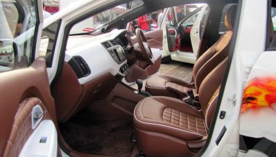 Modif KIA Rio 3 Hari Nonstop Pecahkan Rekor MURI Modif KIA Rio 3 Hari Nonstop Pecahkan Rekor MURI