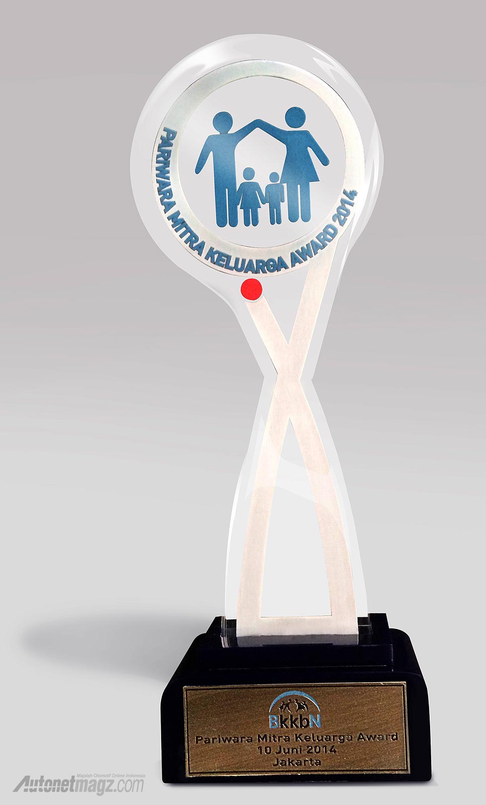 Nasional, Piala Pariwara Mitra Keluarga Award 2014 untuk Suzuki Ertiga Indonesia dari BKKBN: Suzuki Ertiga Mendapat Penghargaan ‘Pariwara Mitra Keluarga Award 2014’ dari BKKBN