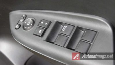 First Impression Review Honda Jazz RS 2014 by AutonetMagz