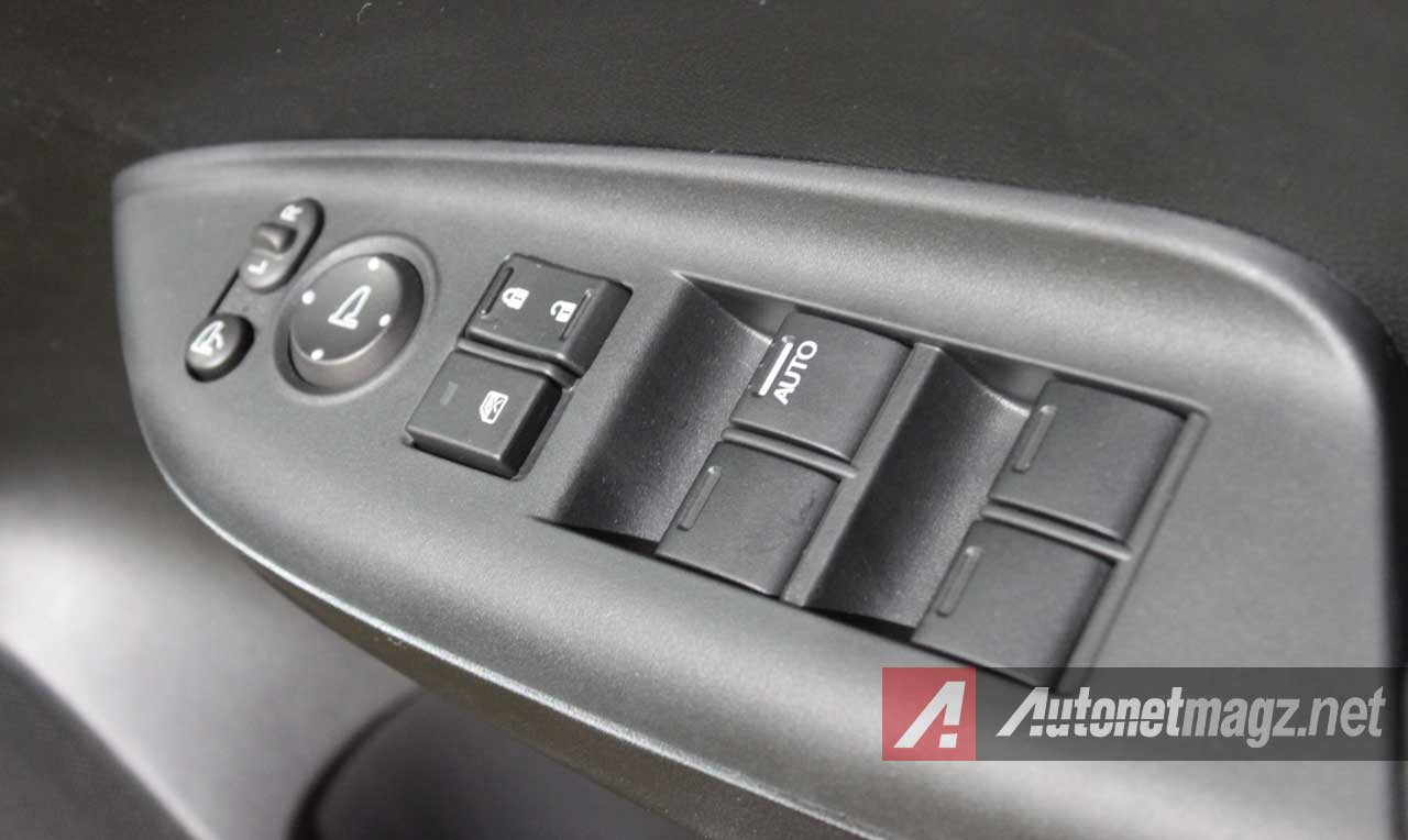 Honda, Power-Window-Honda-Jazz-Baru: First Impression Review Honda Jazz RS 2014 by AutonetMagz