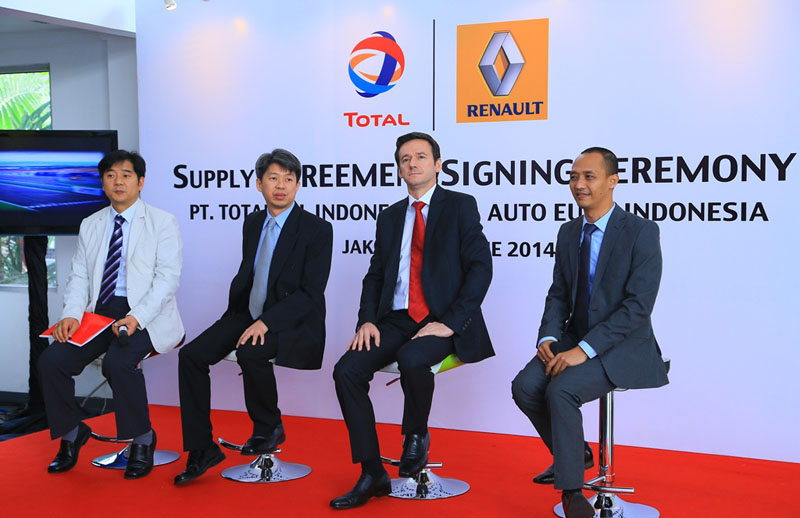 Nasional, Renault Total: Total Oil Menjadi Oli Resmi Renault Indonesia Selama 5 Tahun ke Depan!