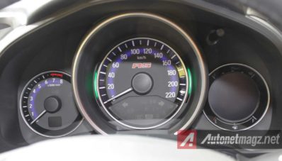 First Impression Review Honda Jazz RS 2014 by AutonetMagz