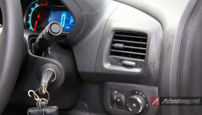 Test Drive Review Chevrolet Spin Activ 1.5 AT by AutonetMagz [with Video]