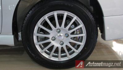 First Impression Review Suzuki Karimun Wagon R Dilago First Impression Review Suzuki Karimun Wagon R Dilago