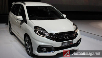 First Impression Review Honda Mobilio RS by AutonetMagz 