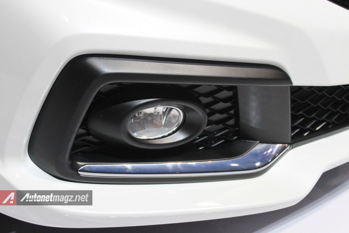 Honda, fog lamp Honda Mobilio RS: First Impression Review Honda Mobilio RS by AutonetMagz