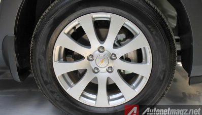 First Impression Review Chevrolet Captiva Facelift 2014 2WD First Impression Review Chevrolet Captiva Facelift 2014 2WD