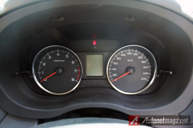 Berita, 2014-Subaru-XV-Instrument-Panel-630×420: Review Subaru XV 2014 and Test Drive by AutonetMagz