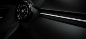 2015-Mazda2-Speedometer