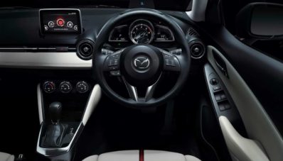 Ini Foto Lengkap Mazda 2 2015 Yang Akan Hadir di Indonesia Tahun Depan! Ini Foto Lengkap Mazda 2 2015 Yang Akan Hadir di Indonesia Tahun Depan!