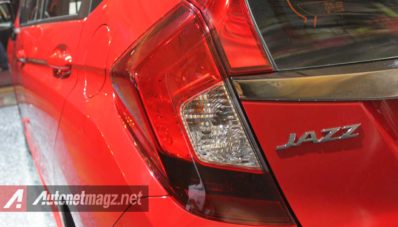 First Impression Review Honda Jazz Mugen 2014 by AutonetMagz First Impression Review Honda Jazz Mugen 2014 by AutonetMagz