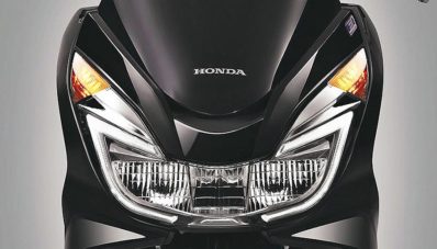 New Honda PCX Facelift 2014 Sudah Diperkenalkan di Indonesia New Honda PCX Facelift 2014 Sudah Diperkenalkan di Indonesia