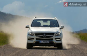 Mercedes-Benz ML 400 Resmi Diluncurkan Mercedes-Benz Indonesia Mercedes-Benz ML 400 Resmi Diluncurkan Mercedes-Benz Indonesia