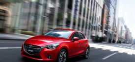 2015-Mazda2-Sporty-Interior
