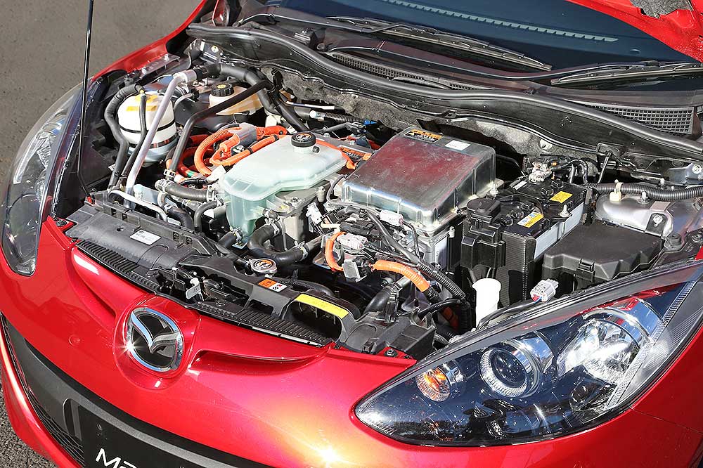Hi-Tech, Mazda2 with Rotary RE engine: Mesin Hybrid dan Mesin Rotary Penambah Jarak untuk Mazda2