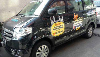 Suzuki Berangkatkan 10 Keluarga Mudik Pakai APV Gratis! Suzuki Berangkatkan 10 Keluarga Mudik Pakai APV Gratis!