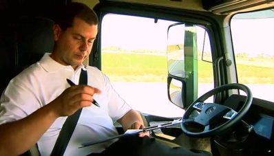 Truk Bisa Jalan Sendiri Akan Diwujudkan Daimler Tahun 2025 Truk Bisa Jalan Sendiri Akan Diwujudkan Daimler Tahun 2025