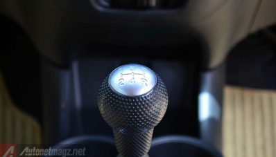 First Impression and Test Drive Review Honda Mobilio Diesel 1.5 i-DTEC M/T First Impression and Test Drive Review Honda Mobilio Diesel 1.5 i-DTEC M/T