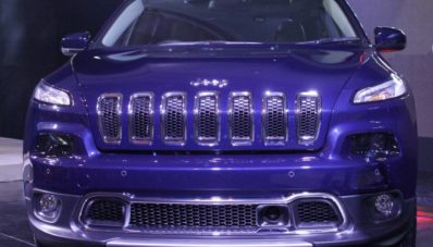 Jeep Cherokee Terbaru Diluncurkan di Indonesia Jeep Cherokee Terbaru Diluncurkan di Indonesia