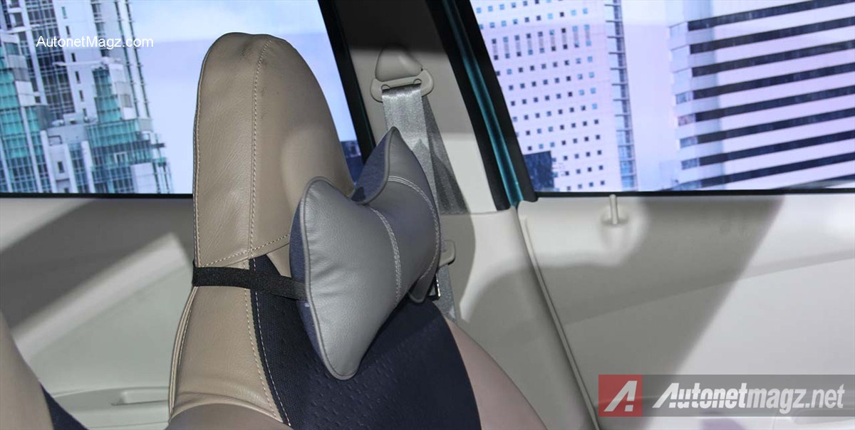 Datsun, Bantal-Kepala-Sarung-Jok-Datsun-GO-Panca: First Impression Review Datsun GO Panca Hatchback 5 Seater