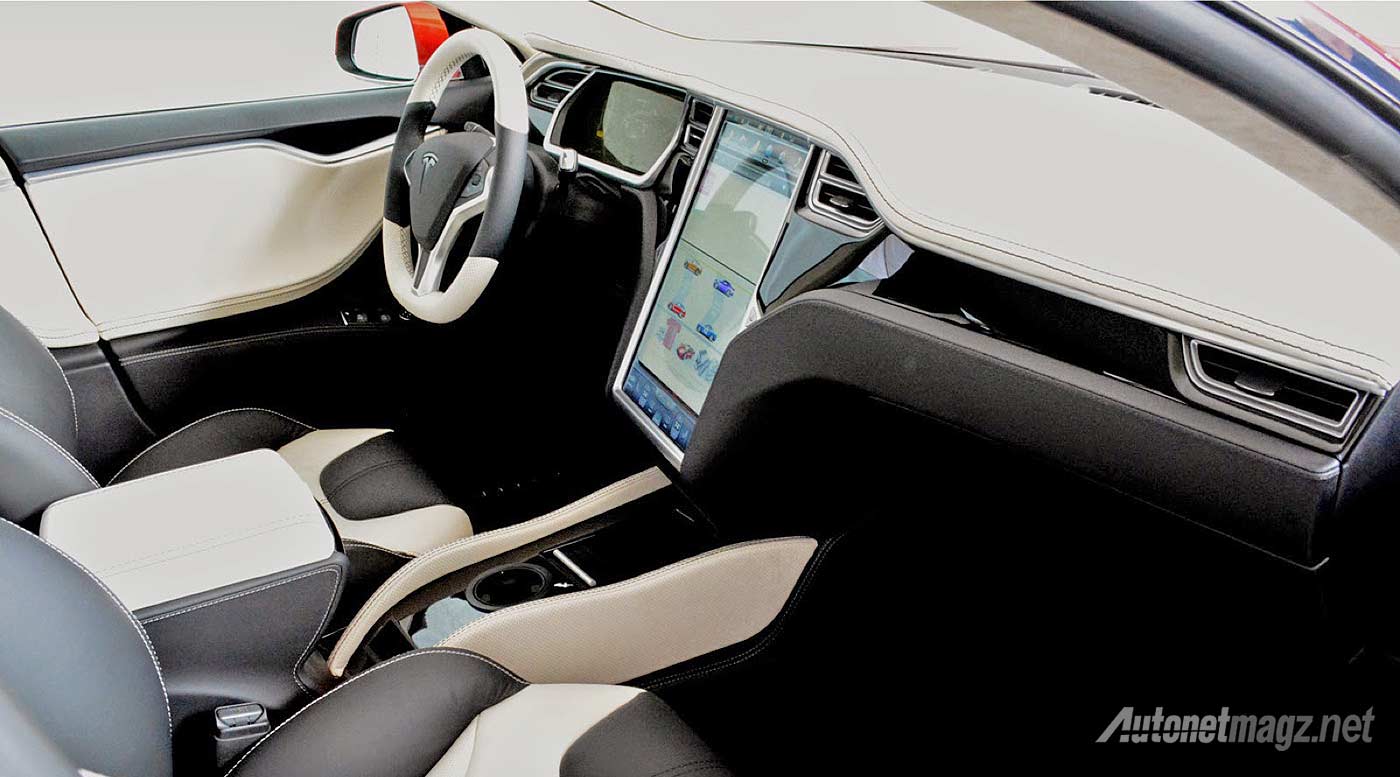 Saleen, Interior mobil listrik Saleen Foursixteen: Mobil Listrik Saleen Foursixteen Menggunakan Basis Tesla Model S