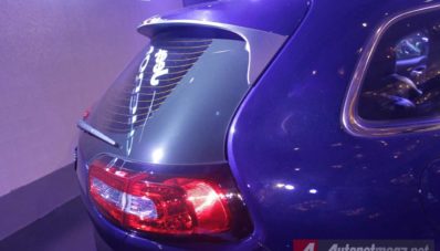 Jeep Cherokee Terbaru Diluncurkan di Indonesia Jeep Cherokee Terbaru Diluncurkan di Indonesia