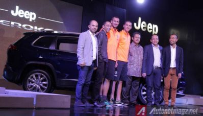 Jeep Cherokee Terbaru Diluncurkan di Indonesia Jeep Cherokee Terbaru Diluncurkan di Indonesia