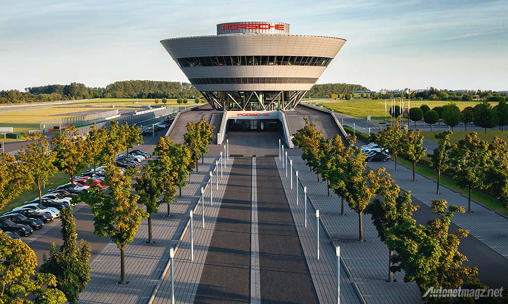 International, Pabrik Porsche di Leipzig Jerman: Angka Penjualan dan Laba Naik, Porsche Bangun Pabrik Baru