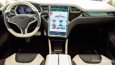 Mobil Listrik Saleen Foursixteen Menggunakan Basis Tesla Model S Mobil Listrik Saleen Foursixteen Menggunakan Basis Tesla Model S