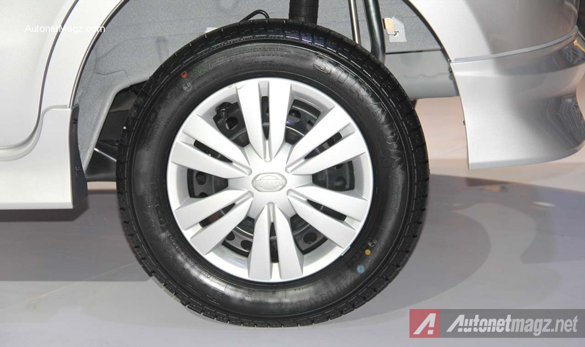 Datsun, Pelek-Kaleng-Datsun-GO-13-Inchi: First Impression Review Datsun GO Panca Hatchback 5 Seater