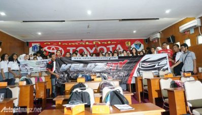 Toyota Indonesia bersama Velozity Berikan Edukasi Safety Driving kepada Siswa SMU Toyota Indonesia bersama Velozity Berikan Edukasi Safety Driving kepada Siswa SMU