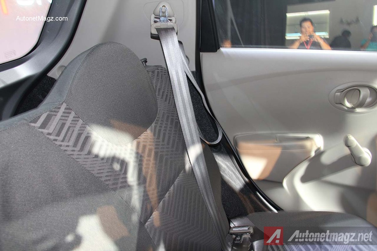 Datsun, Seatbelt-Datsun-GO-Panca: First Impression Review Datsun GO Panca Hatchback 5 Seater