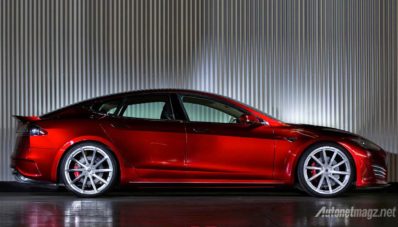 Mobil Listrik Saleen Foursixteen Menggunakan Basis Tesla Model S Mobil Listrik Saleen Foursixteen Menggunakan Basis Tesla Model S