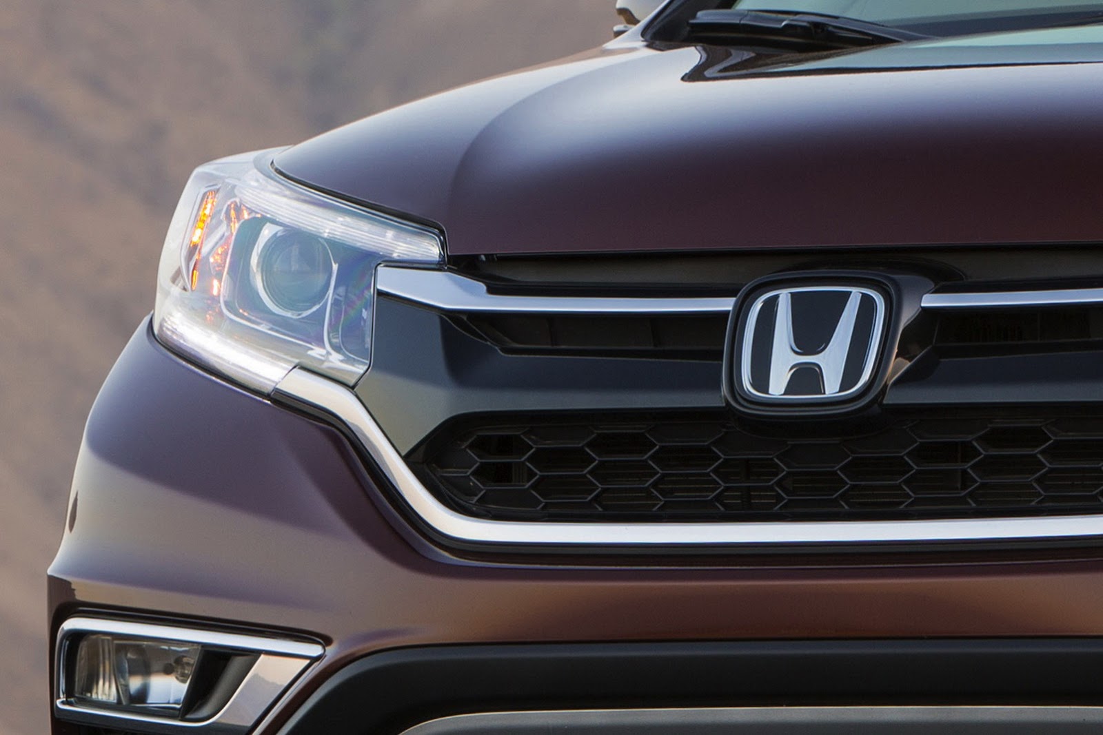 Honda, 2015 Honda CR-V Facelift Indonesia: Ini Dia Wajah Honda CR-V Facelift 2015 Beserta Fitur Baru Untuk Pasar Indonesia