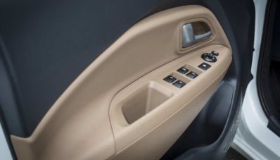 KIA Rio Facelift 2015 Akan Hadir di Paris Motorshow KIA Rio Facelift 2015 Akan Hadir di Paris Motorshow