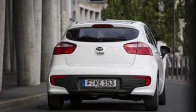 KIA Rio Facelift 2015 Akan Hadir di Paris Motorshow KIA Rio Facelift 2015 Akan Hadir di Paris Motorshow