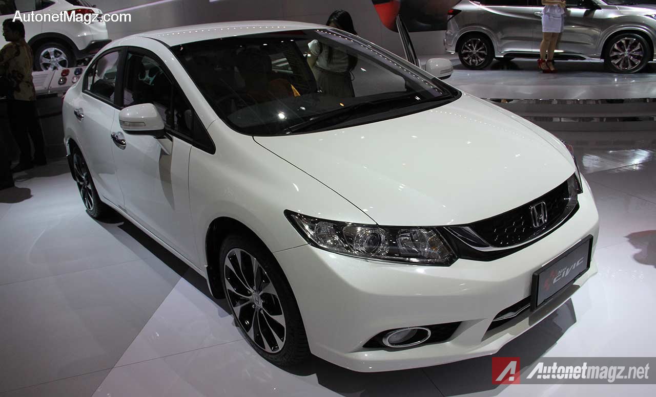 Honda, All-New-Honda-Civic-Facelift-2014: Honda Civic Facelift 2014 Diluncurkan di IIMS 2014