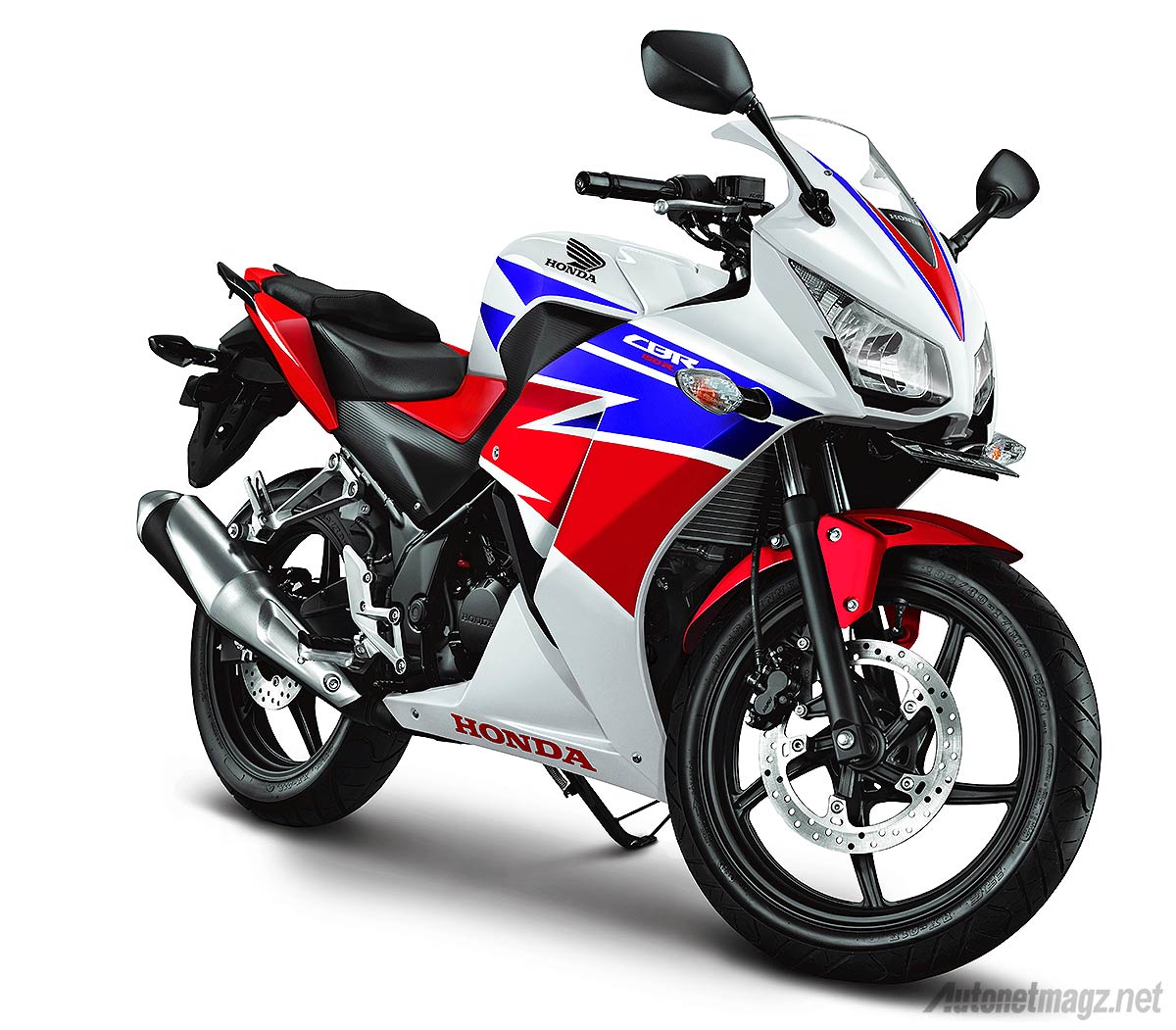 Honda, CBR 150 R lokal warna red white blue 3 warna: Harga Honda CBR 150 R Lokal Lebih Murah Dari Yamaha R15