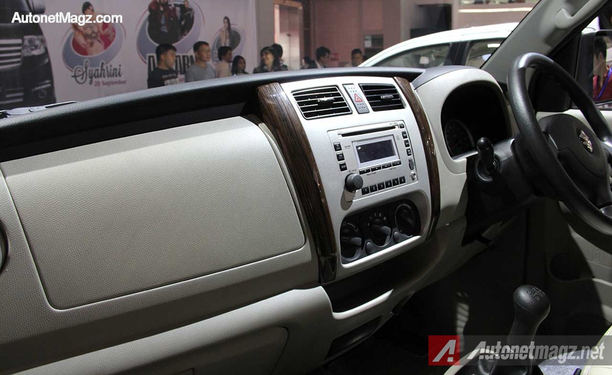 IIMS 2014, Dashboard-Suzuki-APV-Luxury-2014: Suzuki APV Luxury 2014 v.2 Hadir di IIMS 2014