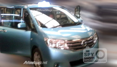 Nissan Serena Jadi Armada Taksi Blue Bird? Nissan Serena Jadi Armada Taksi Blue Bird?